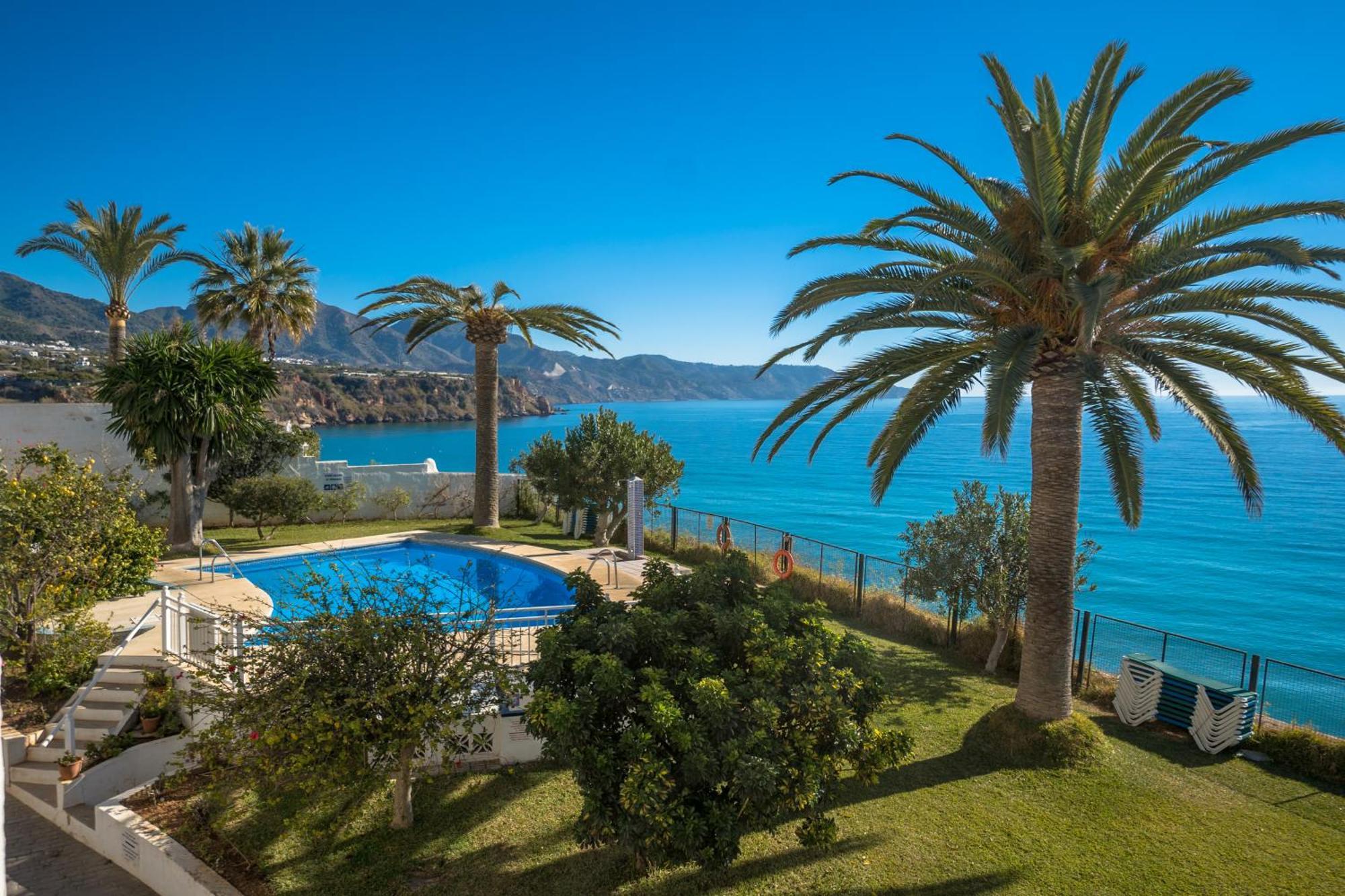 Apartmán Tuhillo 1I Menyber Nerja Exteriér fotografie